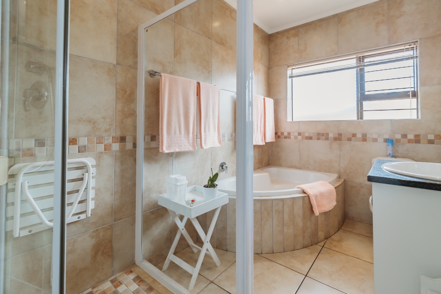 3 Bedroom Property for Sale in Heather Park Western Cape